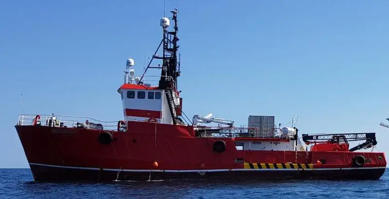 Navio frigorífico à venda