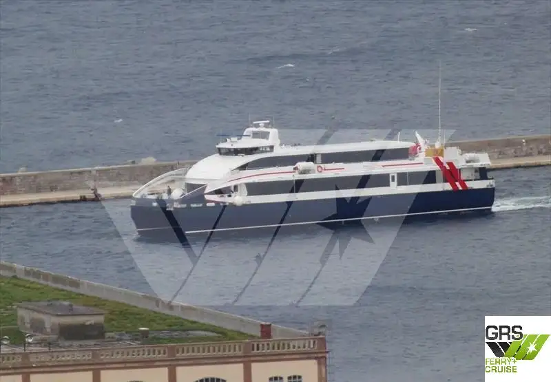 Navio de cruzeiro à venda