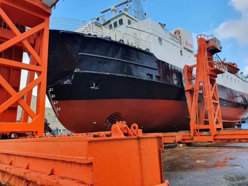 Navio graneleiro à venda