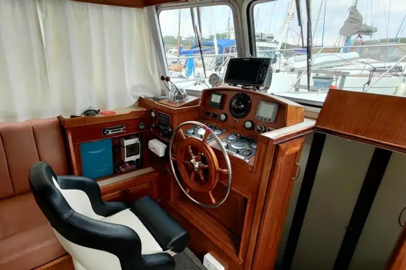 Navio de pesca de arrasto à venda
