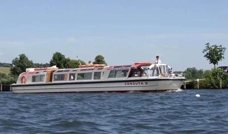 Navio de cruzeiro à venda