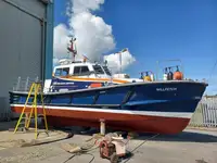 Navio de patrulha à venda