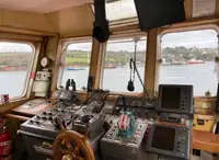 Rebocador à venda