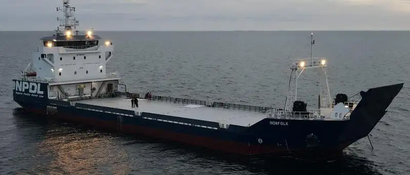 Navio graneleiro à venda