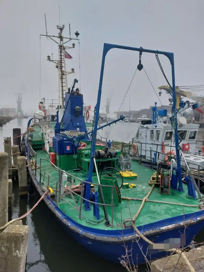 Navio de pesquisa à venda