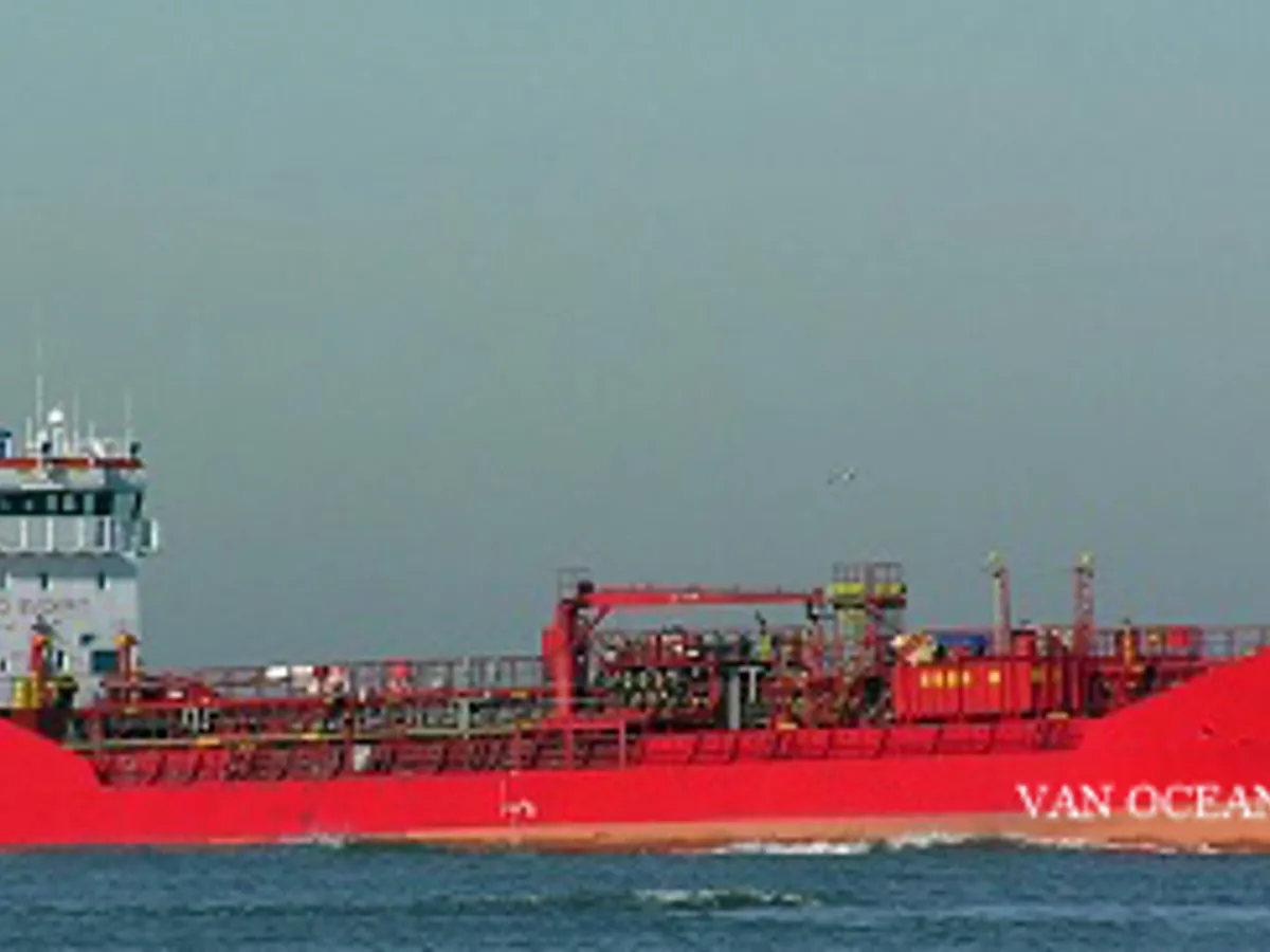 Navio-tanque de óleo/produtos químicos à venda