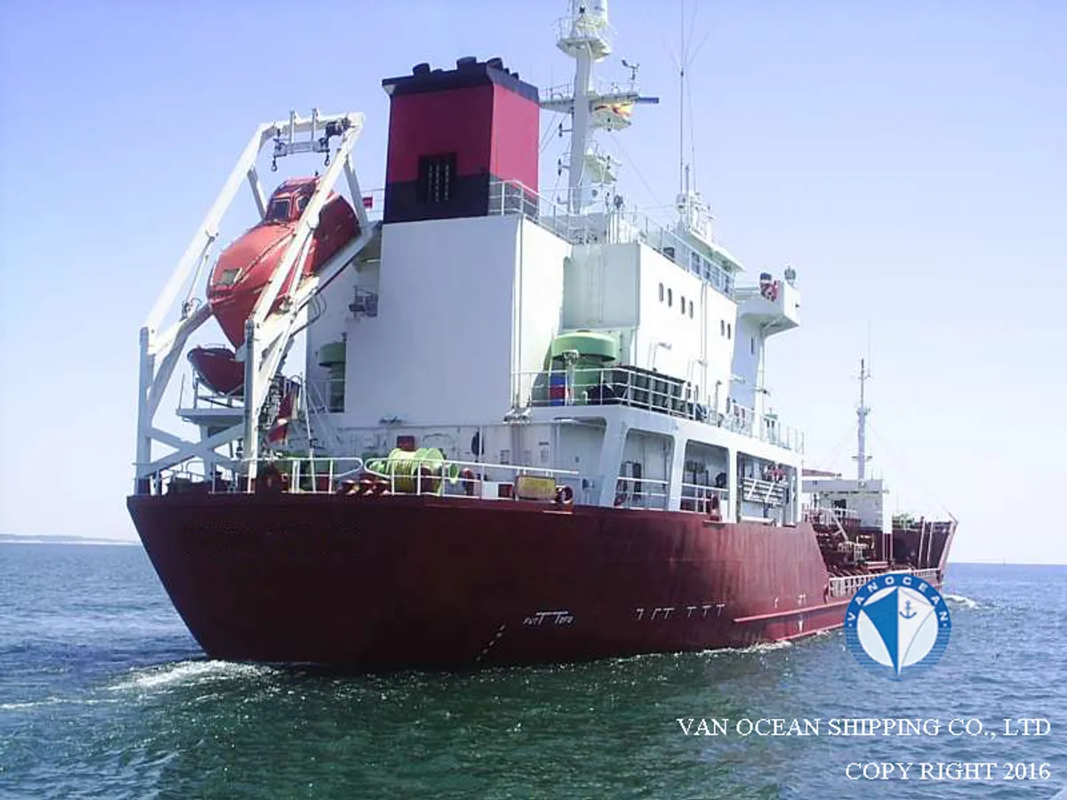 Navio-tanque de óleo/produtos químicos à venda