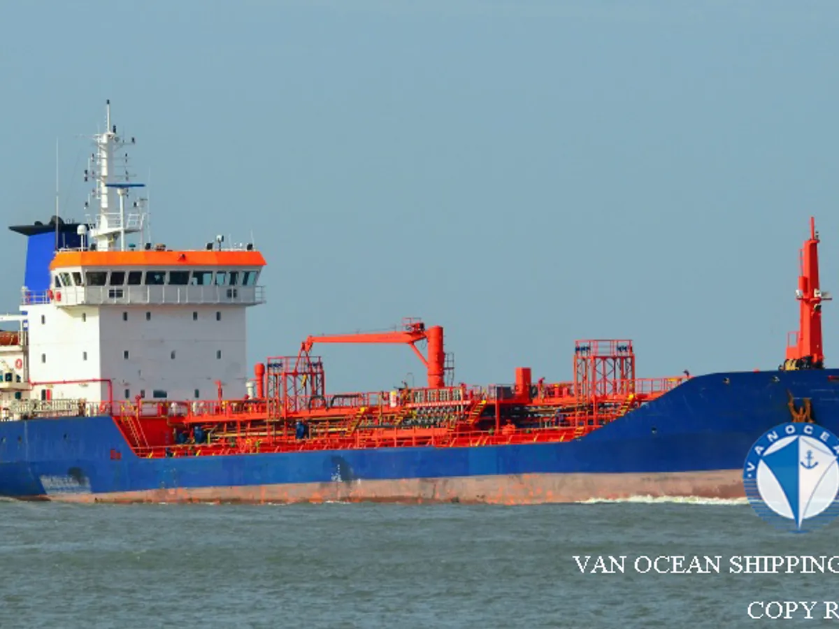 Navio-tanque de óleo/produtos químicos à venda