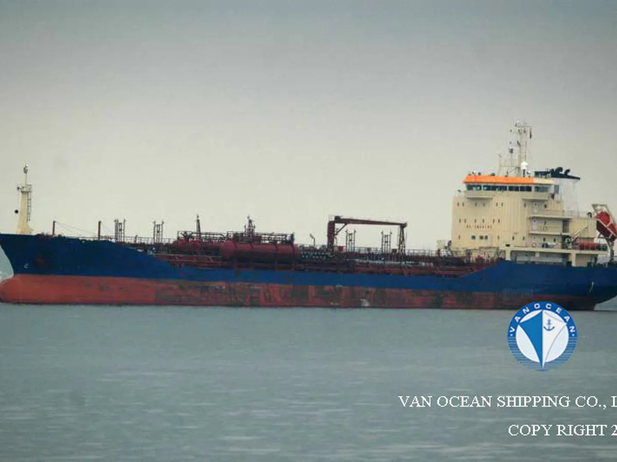 Navio-tanque de óleo/produtos químicos à venda