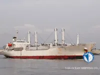 Navio frigorífico à venda