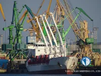 Navio frigorífico à venda