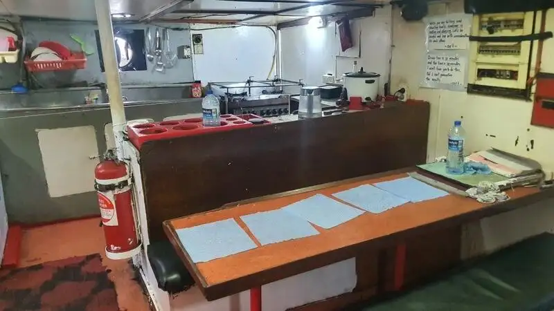 Navio de pesca de linha de mão à venda