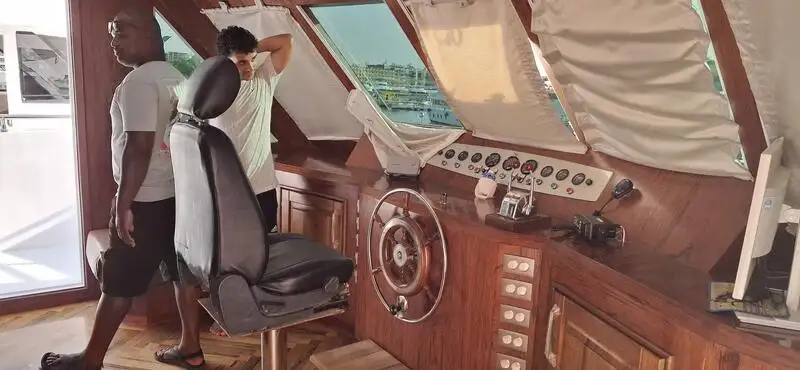 Navio de cruzeiro à venda