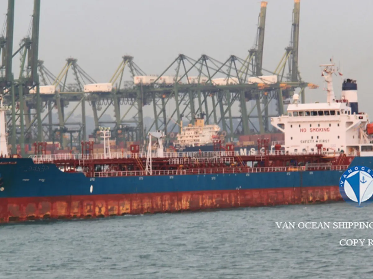 Navio-tanque de óleo/produtos químicos à venda