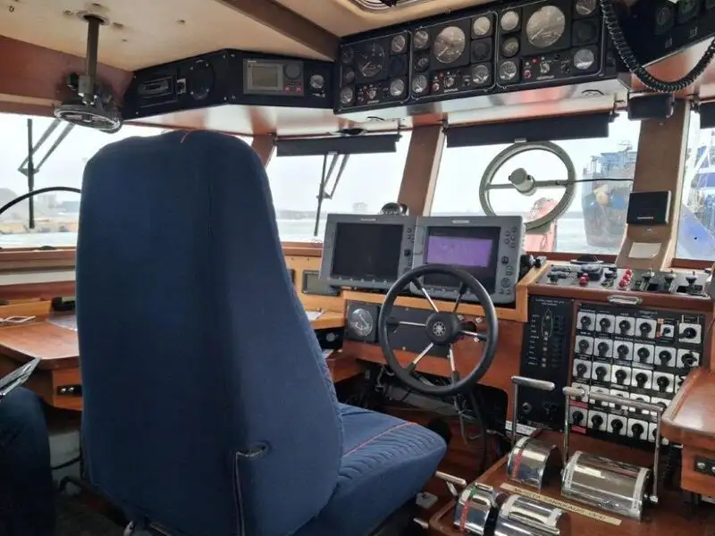 Barcos de trabalho à venda