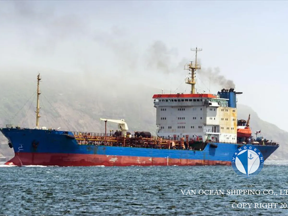 Navio-tanque de óleo/produtos químicos à venda