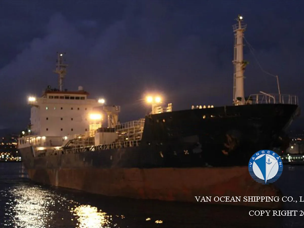 Navio-tanque de óleo/produtos químicos à venda