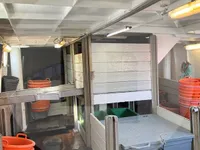 Navio transportador de peixes vivos à venda
