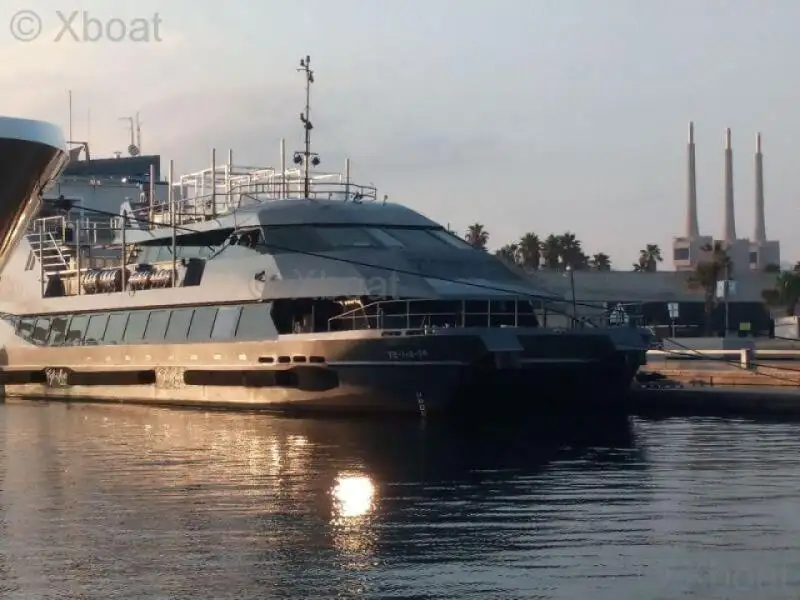 Navio de cruzeiro à venda