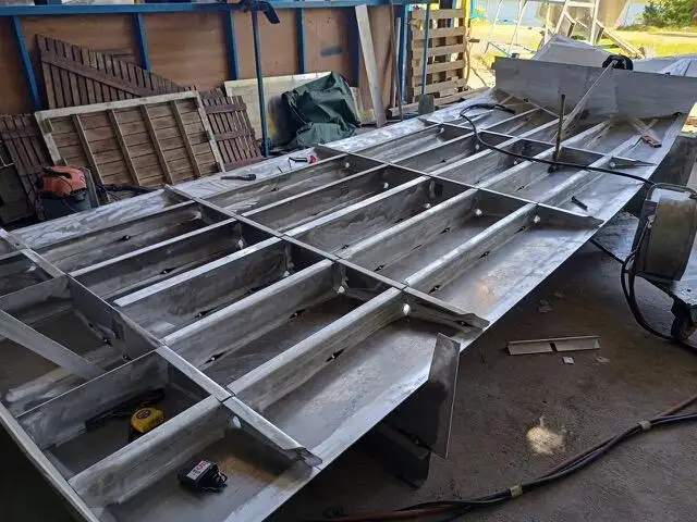 Barcos de trabalho à venda