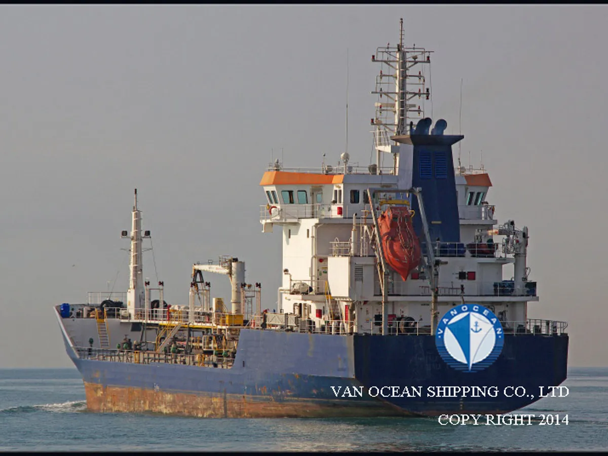 Navio-tanque de óleo/produtos químicos à venda