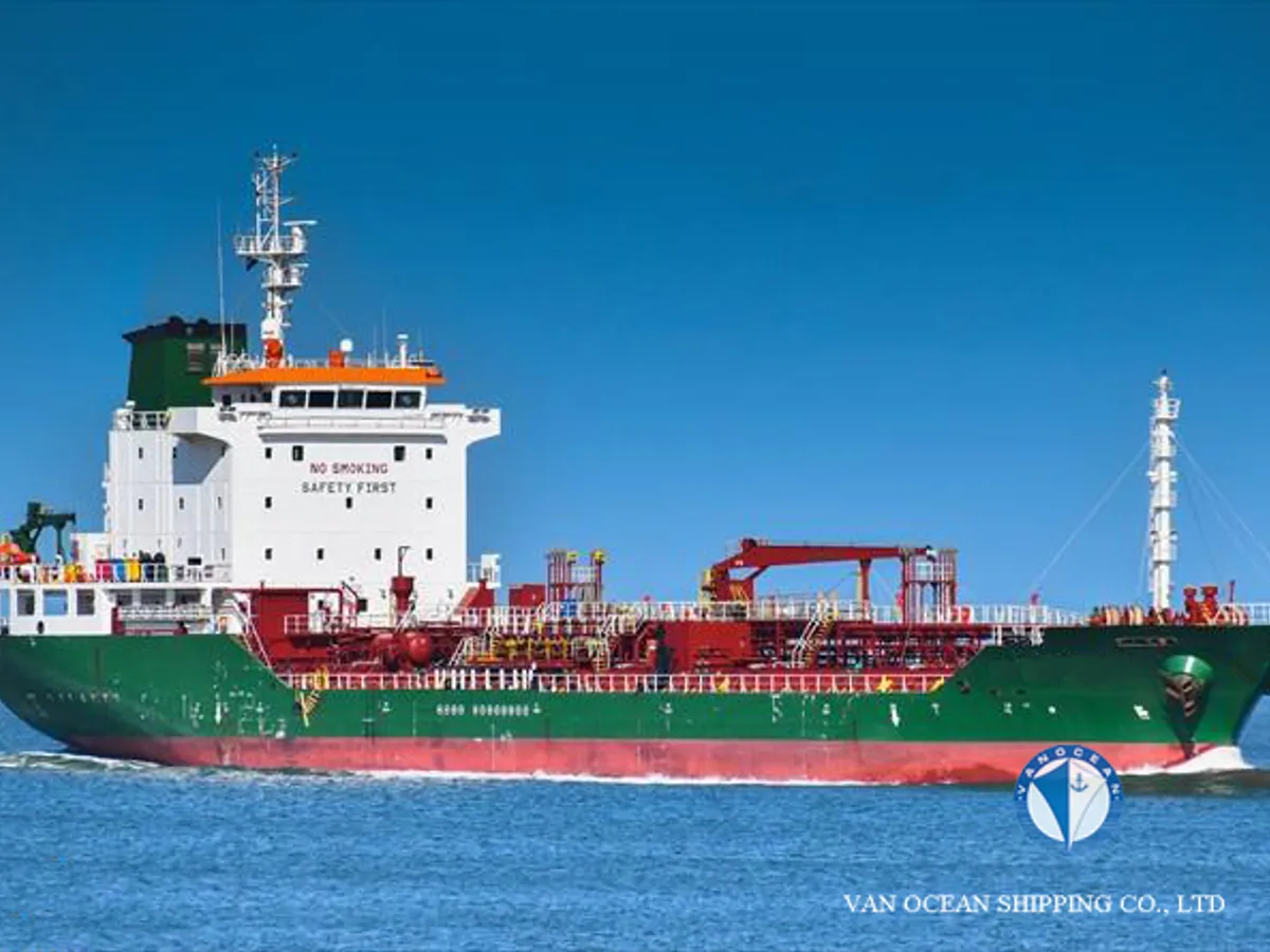 Navio-tanque de óleo/produtos químicos à venda