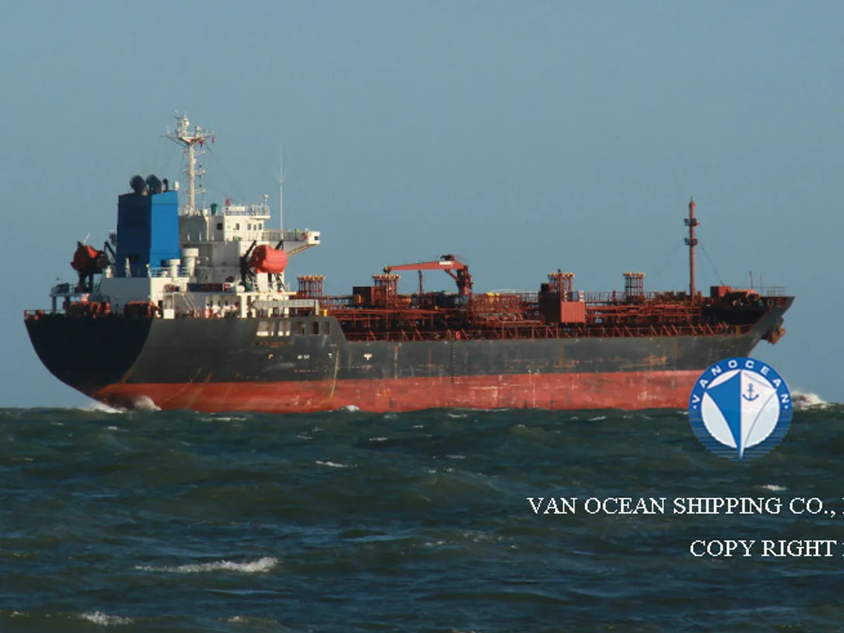 Navio-tanque de óleo/produtos químicos à venda