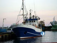 Navio de pesca de arrasto à venda