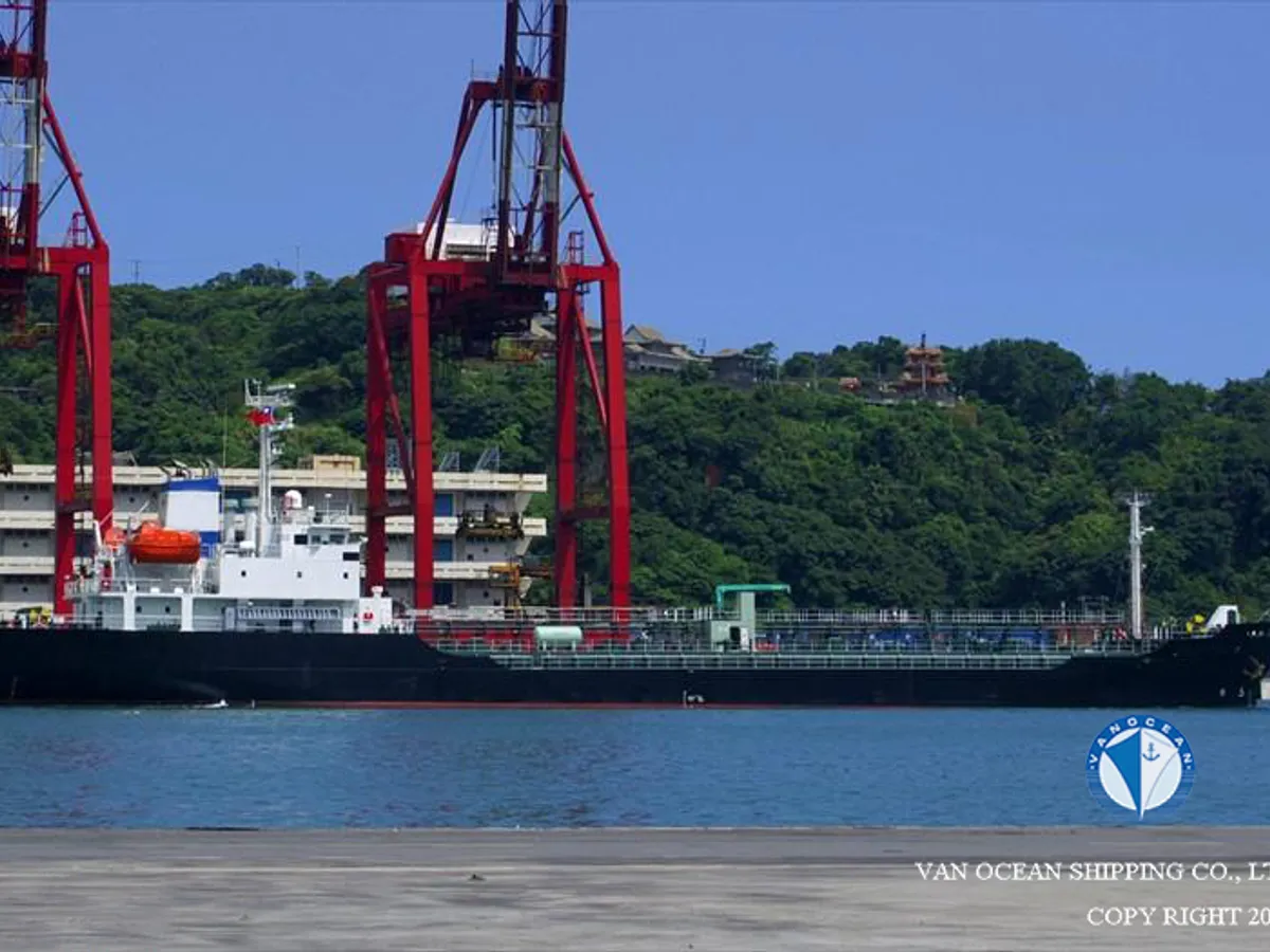 Navio-tanque de óleo/produtos químicos à venda