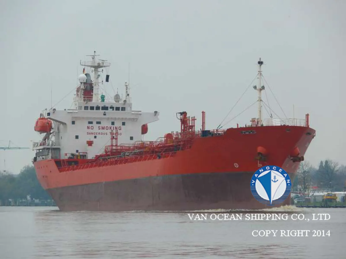 Navio-tanque de óleo/produtos químicos à venda