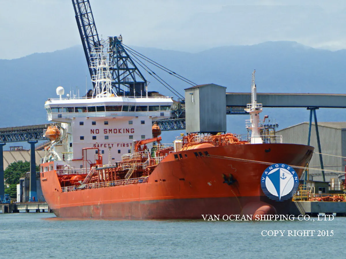 Navio-tanque de óleo/produtos químicos à venda