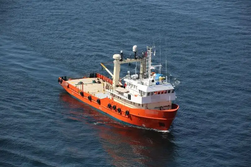Navio porta-contêineres à venda
