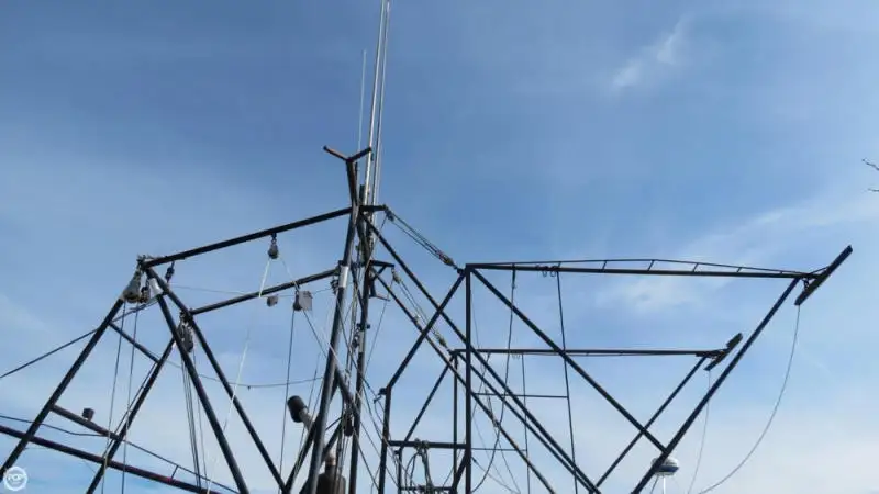 Navio de pesca de arrasto à venda