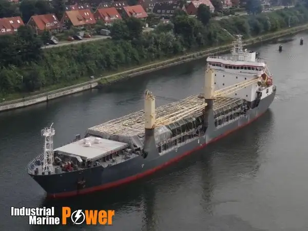 Navio graneleiro à venda