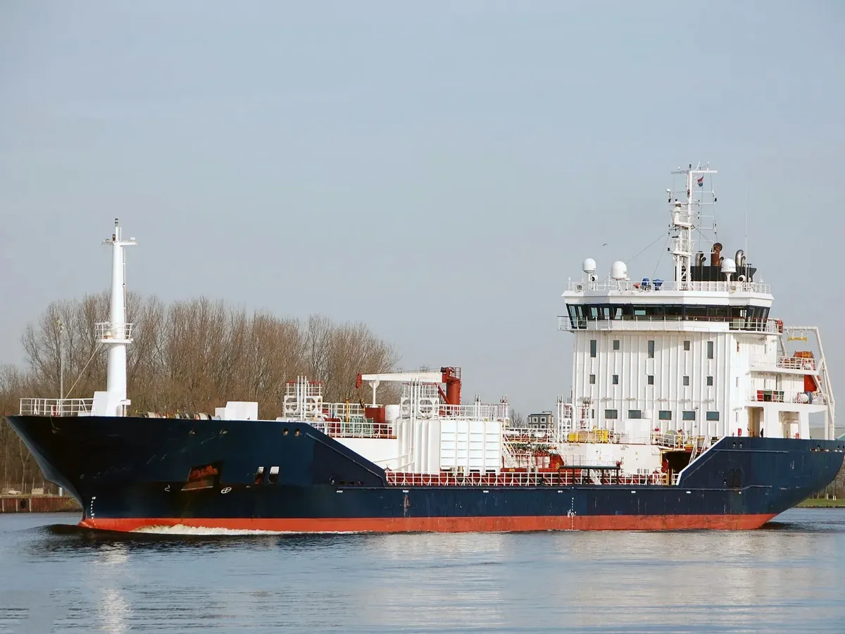Navio-tanque de combustível à venda
