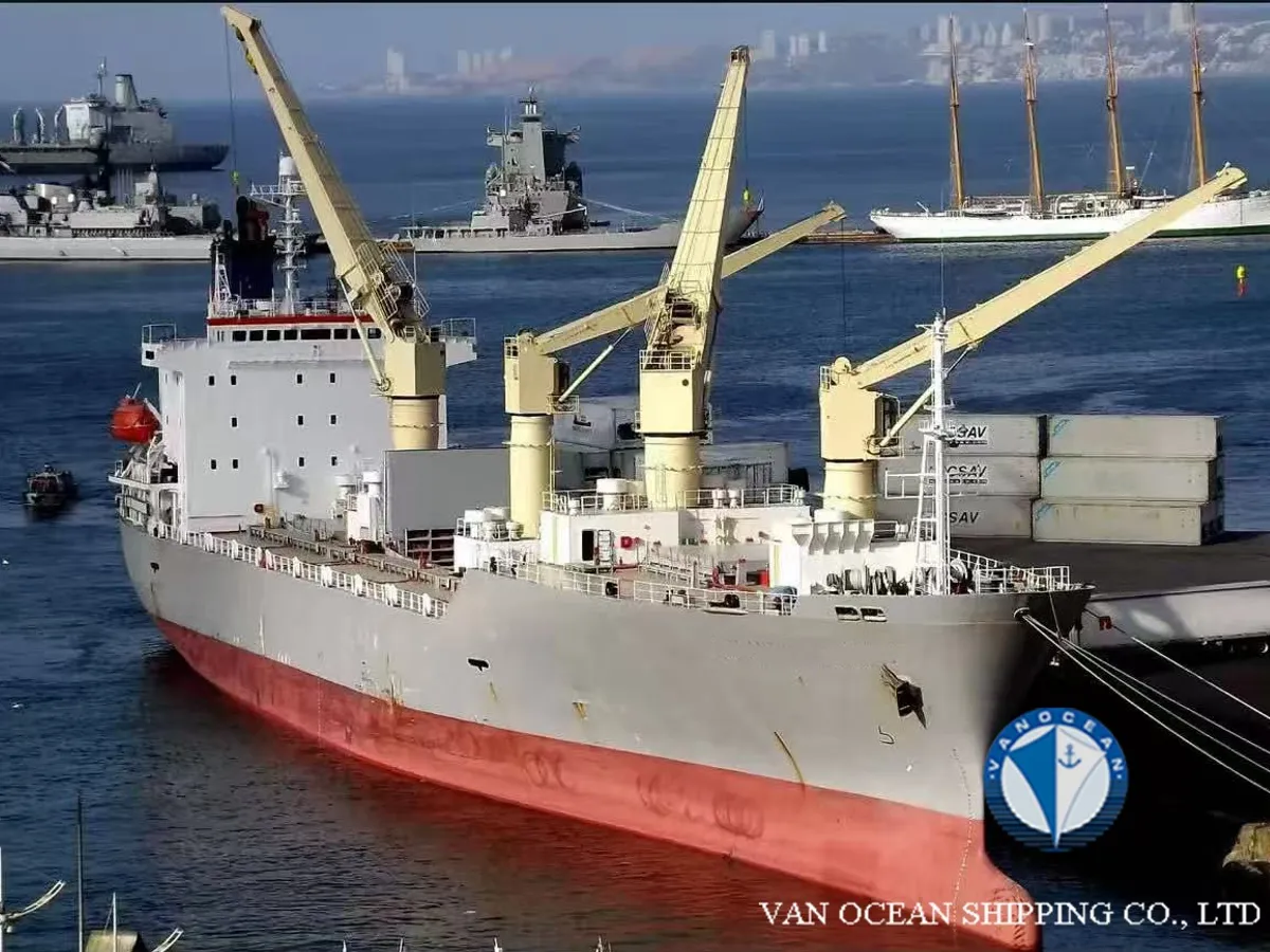 Navio frigorífico à venda