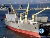 Navio frigorífico à venda