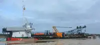Barcaça à venda