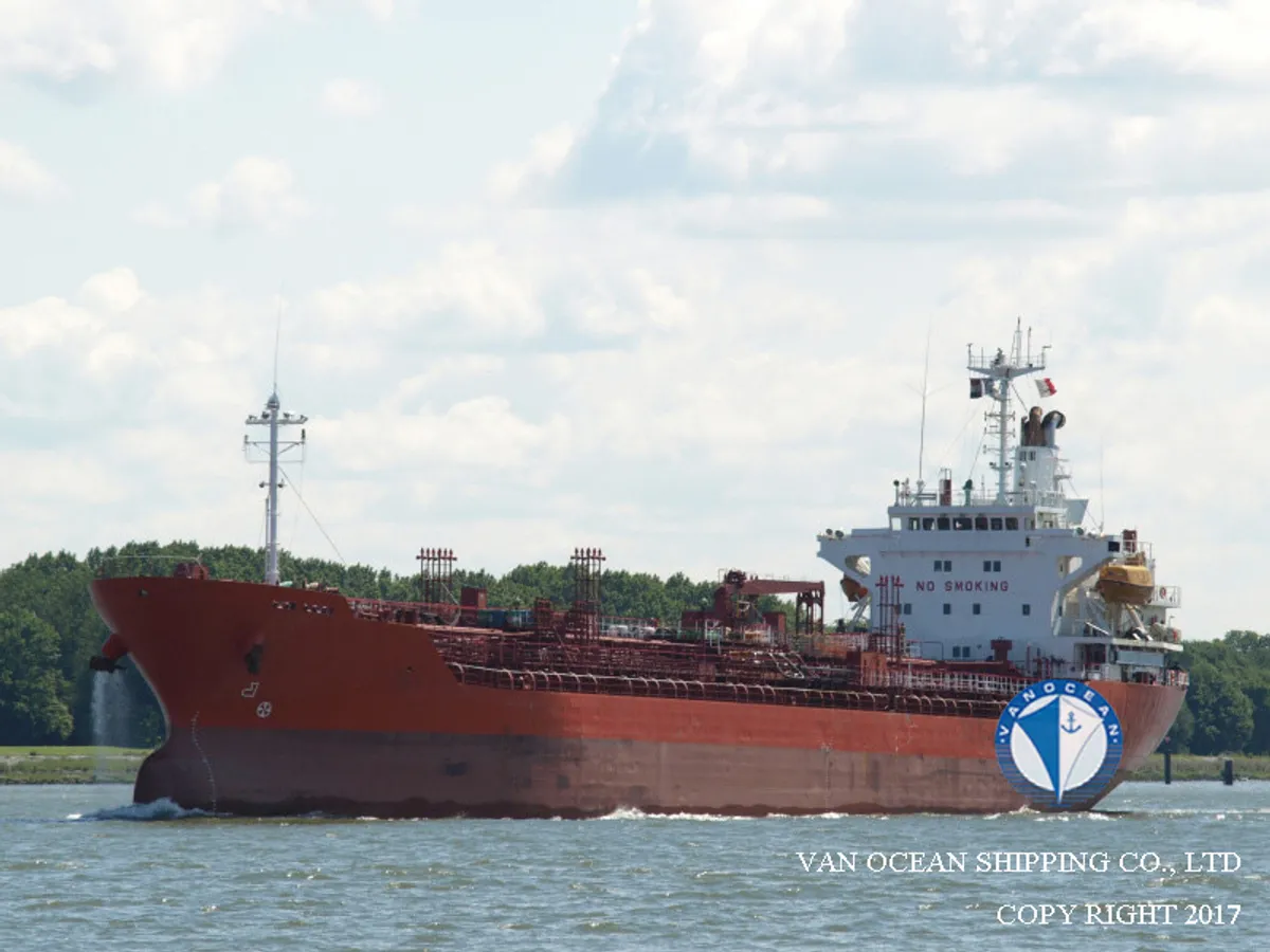 Navio-tanque de óleo/produtos químicos à venda
