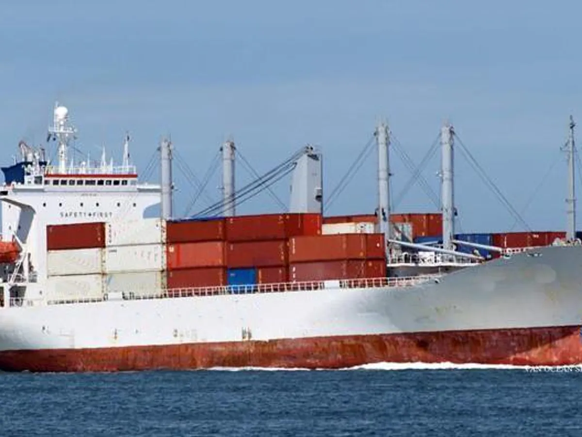 Navio frigorífico à venda