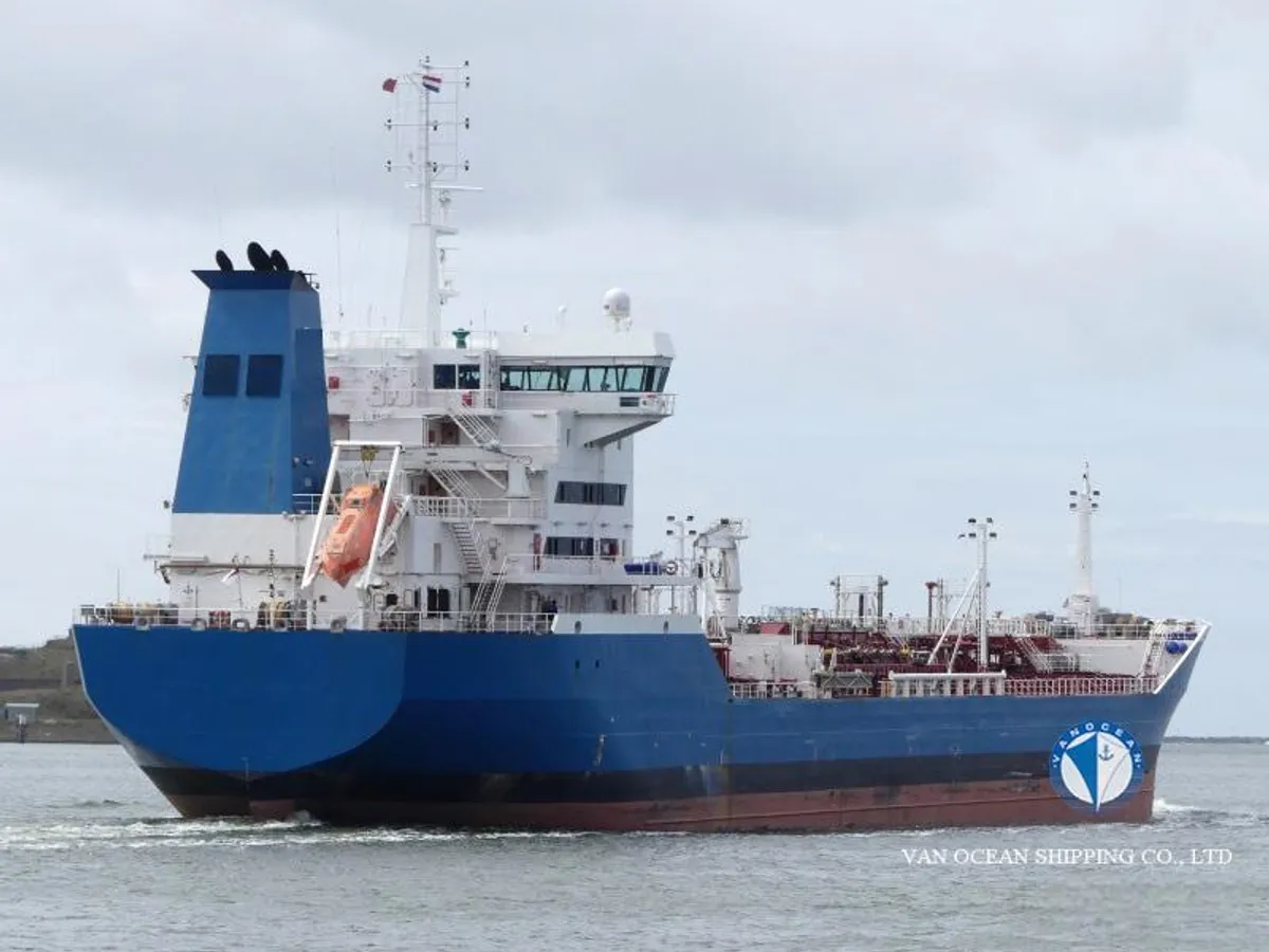 Navio-tanque de óleo/produtos químicos à venda
