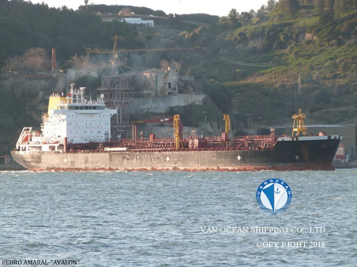 Navio-tanque de óleo/produtos químicos à venda