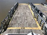 Barco de tripulação à venda