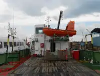 Navio porta-contêineres à venda