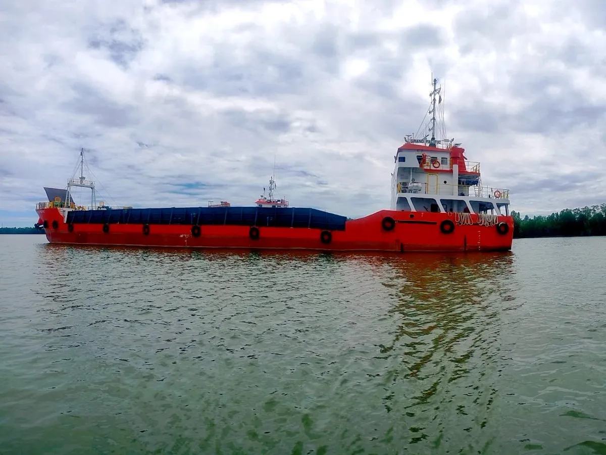 Balsa de desembarque, tanque à venda