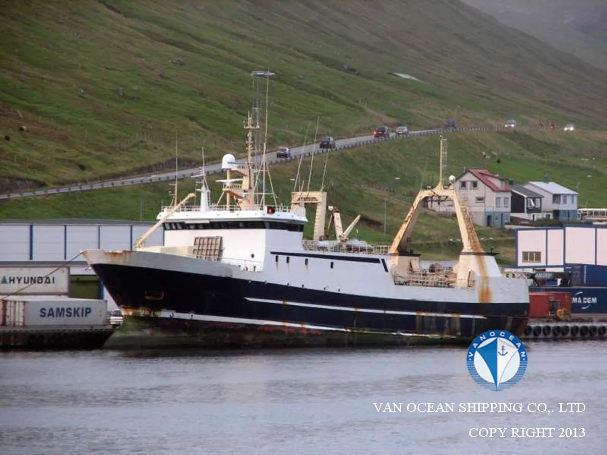 Navio de pesca de arrasto à venda