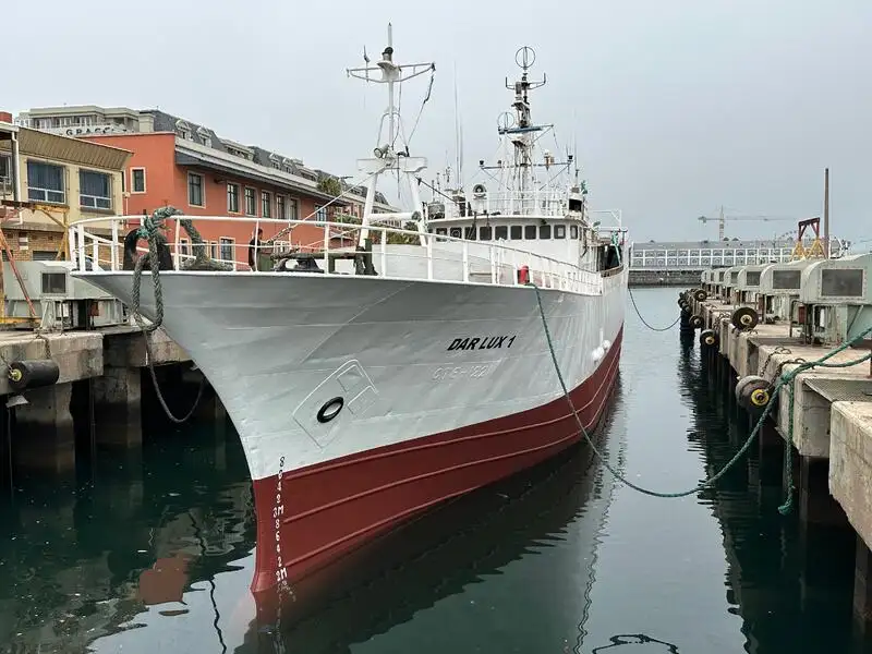 Navio de pesca de arrasto à venda
