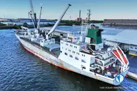 Navio frigorífico à venda