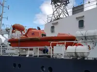 Navio porta-contêineres à venda