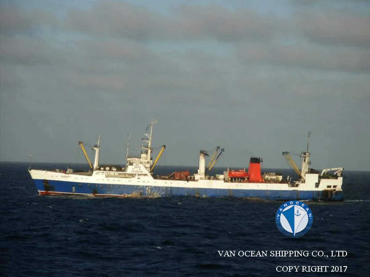 Navio de pesca de arrasto à venda